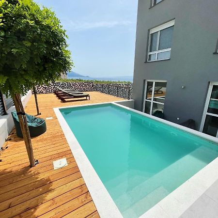 Cozy Seaside Apartment With Pool & Terrace Split Eksteriør bilde