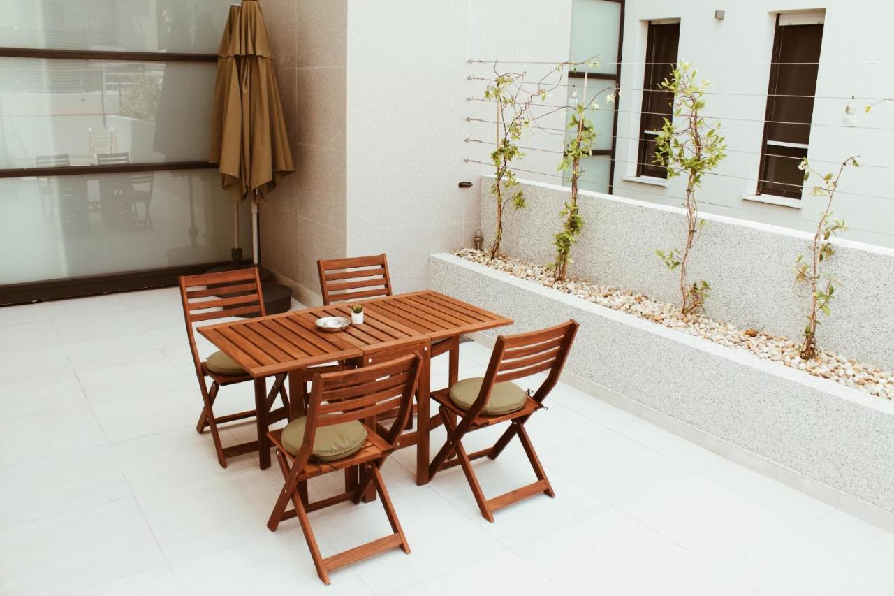 Cozy Seaside Apartment With Pool & Terrace Split Eksteriør bilde