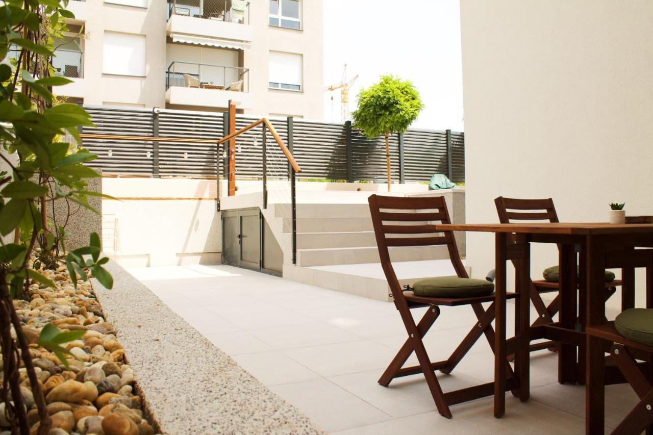 Cozy Seaside Apartment With Pool & Terrace Split Eksteriør bilde
