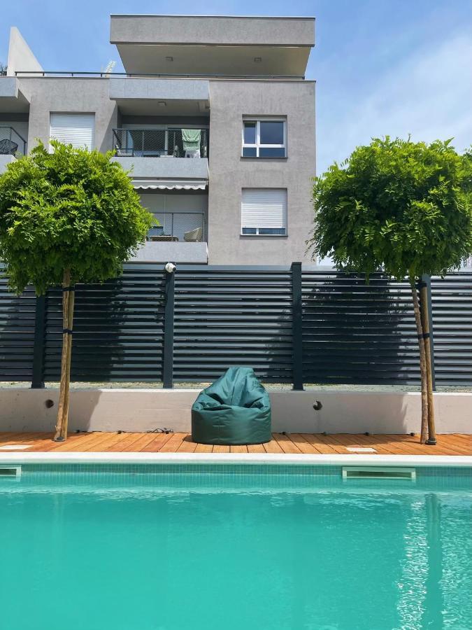 Cozy Seaside Apartment With Pool & Terrace Split Eksteriør bilde